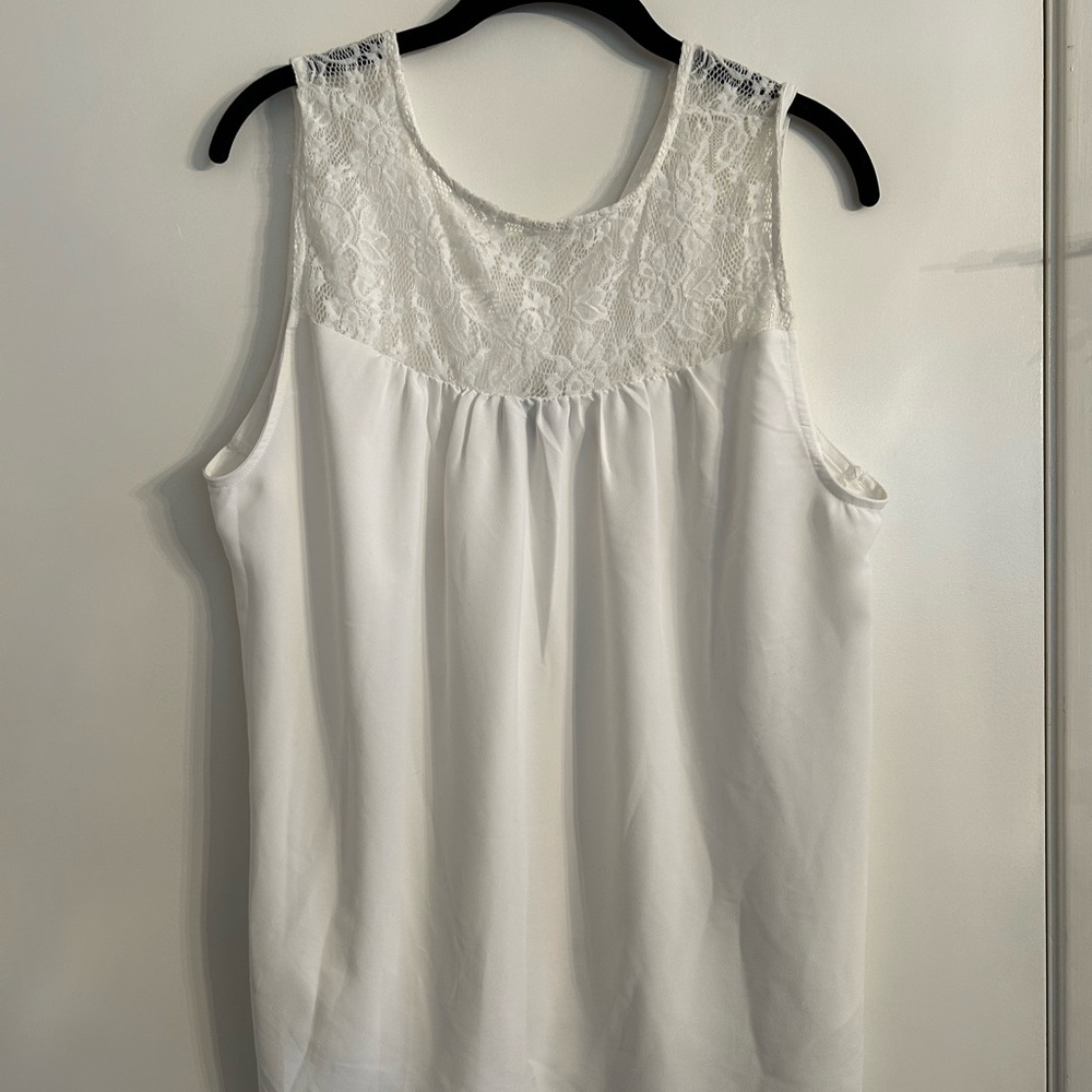 Torrid white v-neck tank